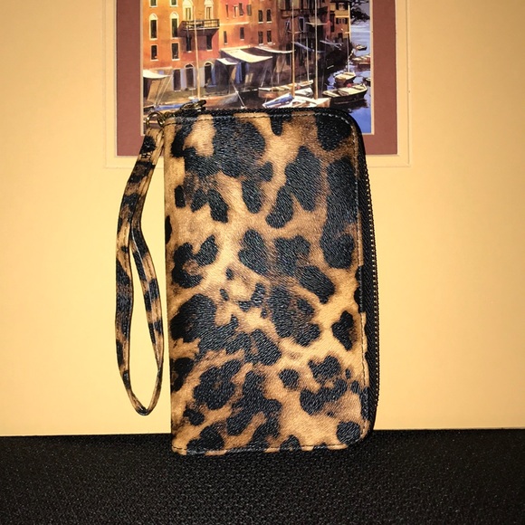 Leopard print wallet - Picture 3 of 8